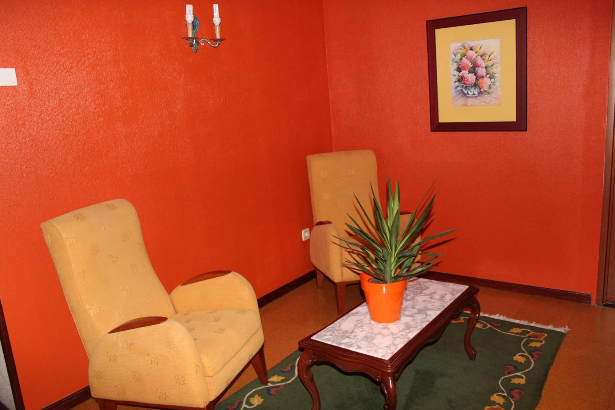 Hotel Los Naranjos A Revolta Extérieur photo