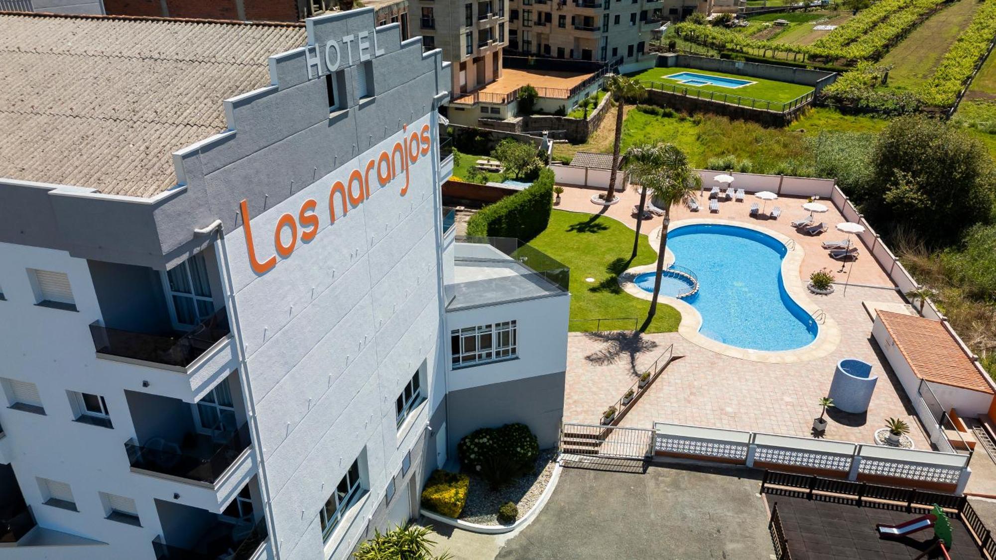 Hotel Los Naranjos A Revolta Extérieur photo